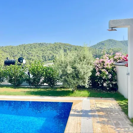 Hotel Nest Largely Designed Private With Pool & Garden In
