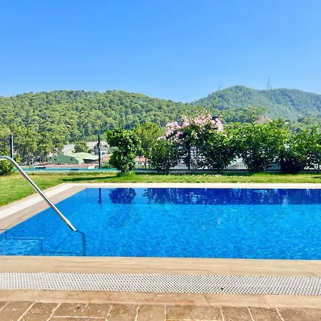 Nest Largely Designed Private With Pool & Garden In Hotel